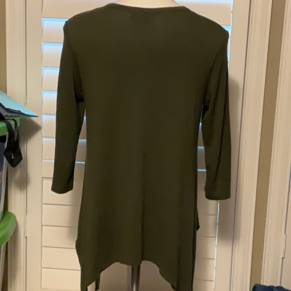 Jonathan Martin Olive Green Asymmetrical Blouse - Picture 4 of 7